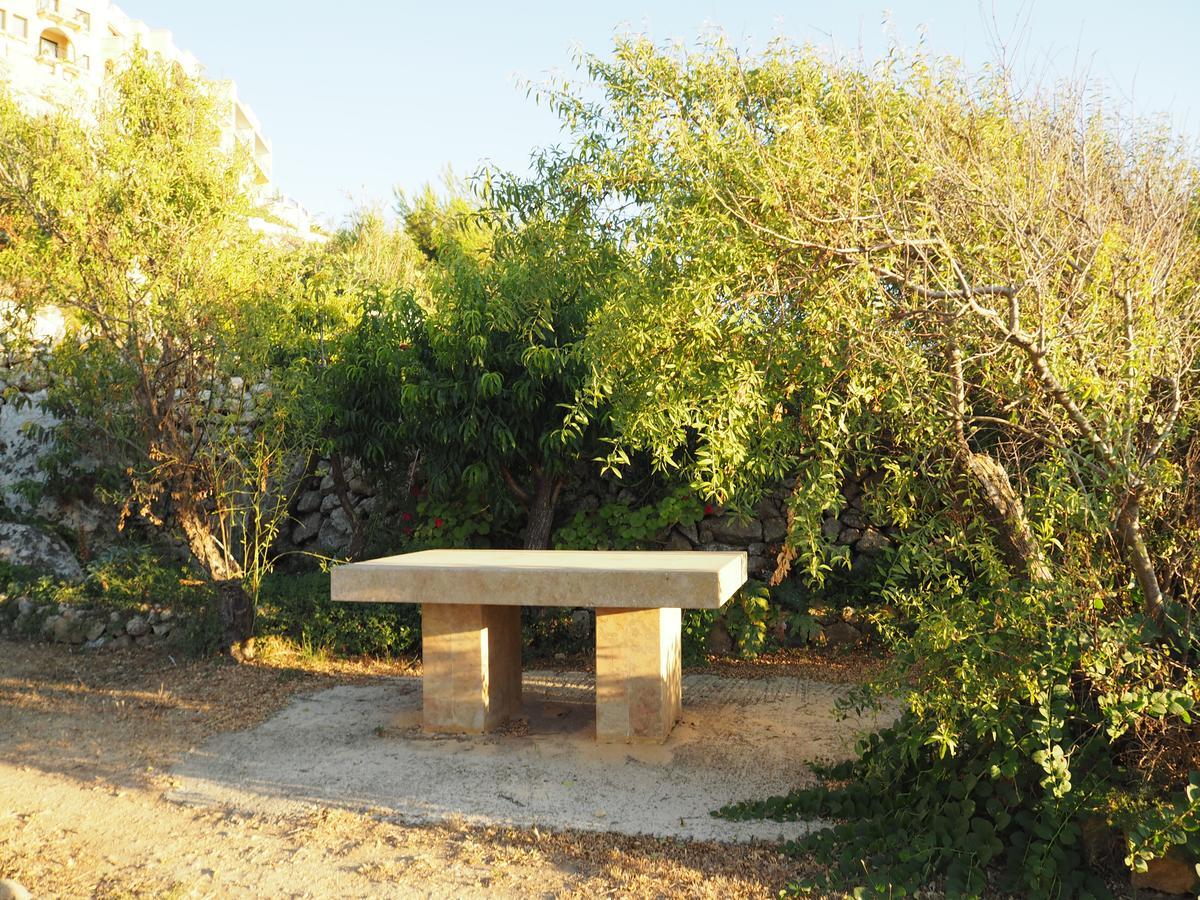 Hal-Saghtrija D7 - Quaint Suites Zebbug  Bagian luar foto